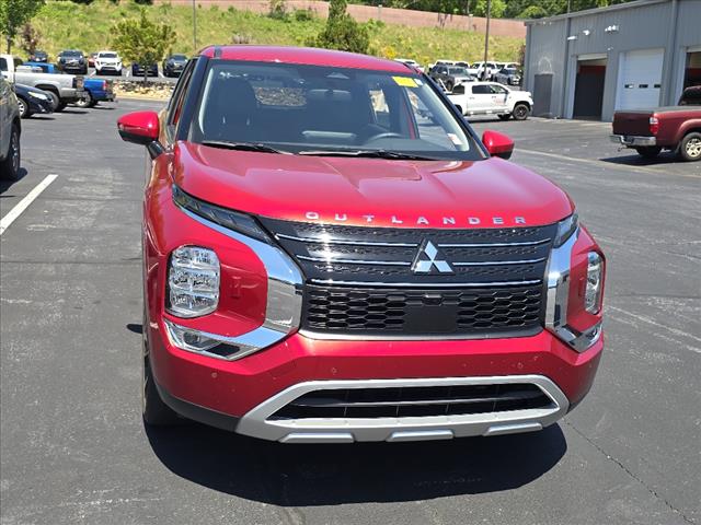 2023 Mitsubishi Outlander SE