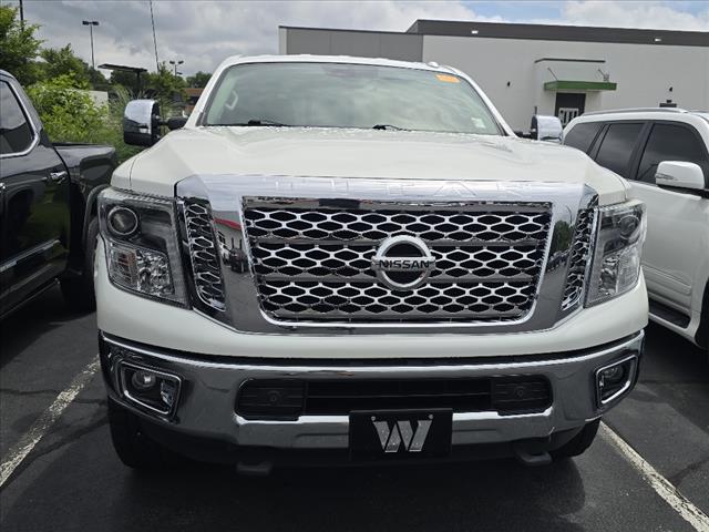 2017 Nissan Titan XD SL
