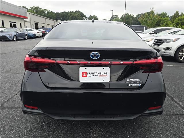 2021 Toyota Avalon Hybrid Limited