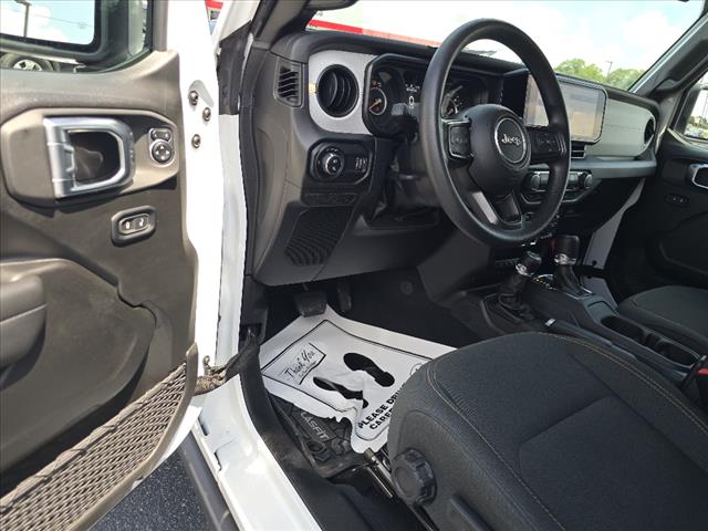 2025 Jeep Gladiator Nighthawk