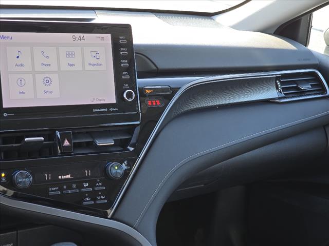 2022 Toyota Camry Hybrid XSE