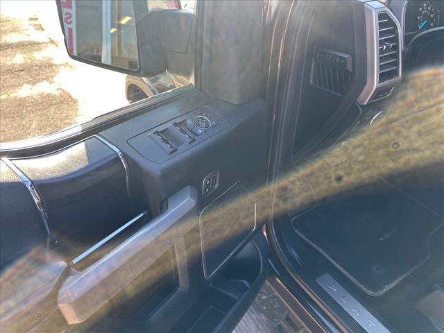 2019 Ford F-150 Platinum - Photo 11