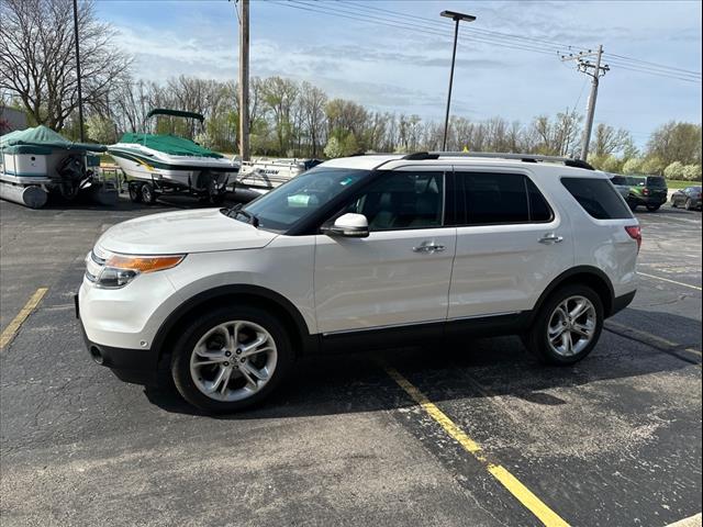 2011 Ford Explorer Limited - Photo 2