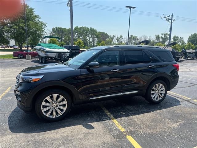 2022 Ford Explorer Limited - Photo 2
