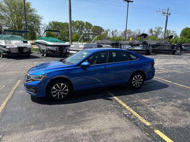 2023 Volkswagen Jetta S - Photo 2