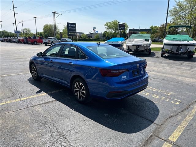 2023 Volkswagen Jetta S - Photo 3