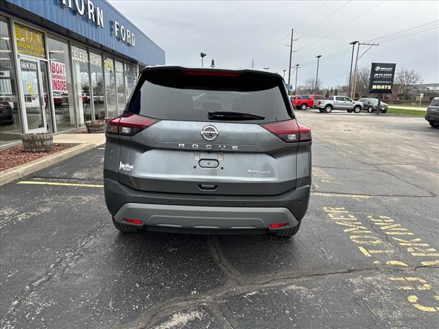 2021 Nissan Rogue SV - Photo 4