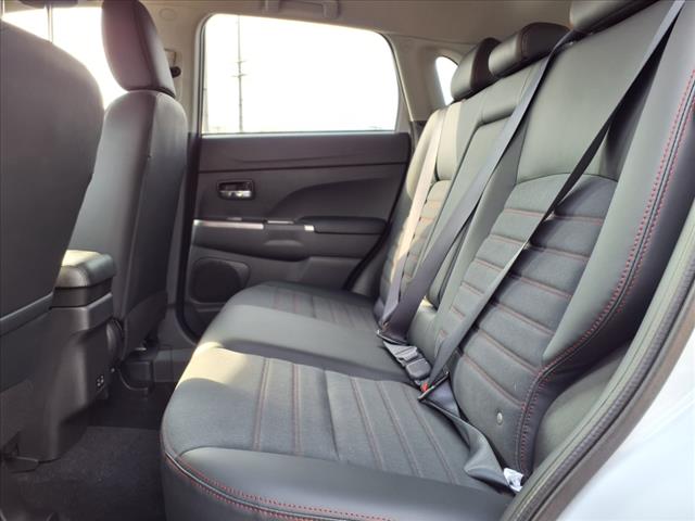 2024 Mitsubishi Outlander Sport SE