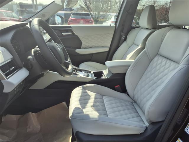 2025 Mitsubishi Outlander PHEV SEL Platinum Edition