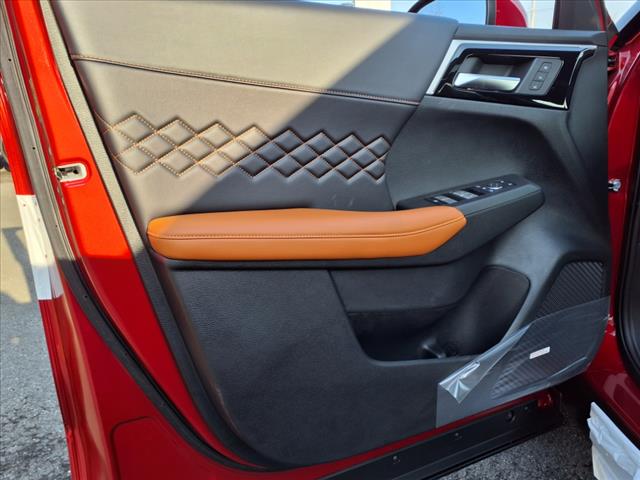 2025 Mitsubishi Outlander PHEV SEL