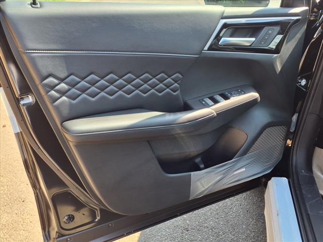 2025 Mitsubishi Outlander PHEV SEL Black Edition