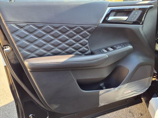 2025 Mitsubishi Outlander PHEV SEL