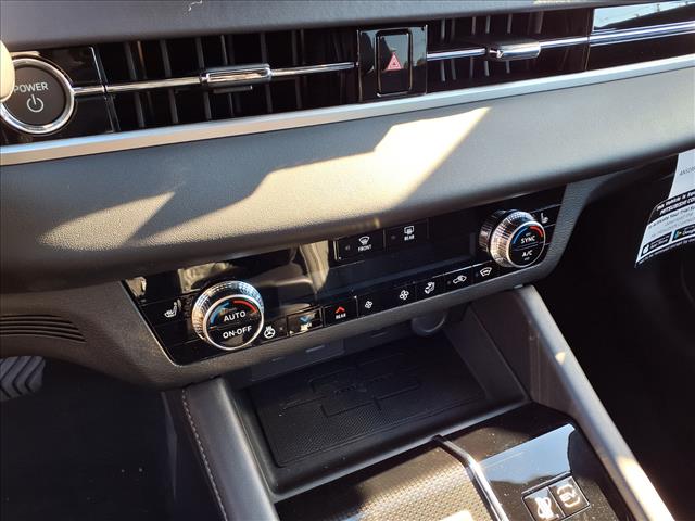 2025 Mitsubishi Outlander PHEV SEL Black Edition