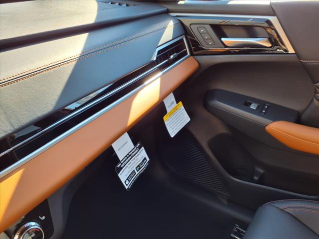 2025 Mitsubishi Outlander PHEV SEL