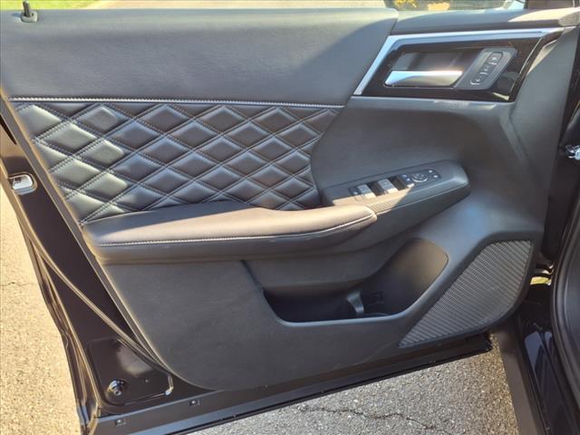 2025 Mitsubishi Outlander PHEV SEL