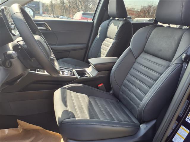 2025 Mitsubishi Outlander PHEV SE