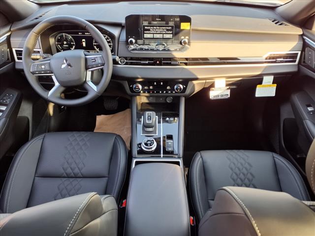 2025 Mitsubishi Outlander PHEV SEL