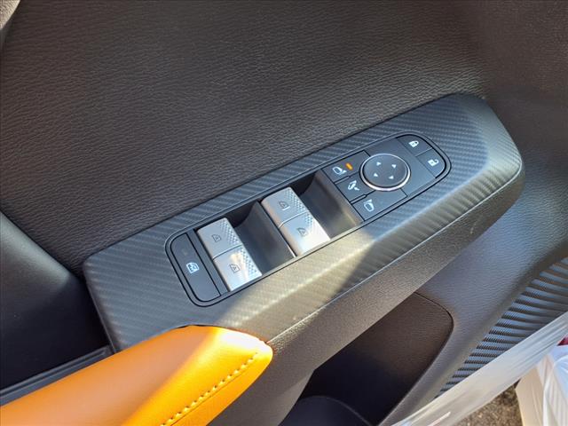 2025 Mitsubishi Outlander PHEV SEL