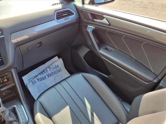 2024 Volkswagen Tiguan 2.0T SE R-Line Black