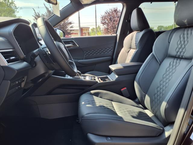 2025 Mitsubishi Outlander PHEV SEL Black Edition