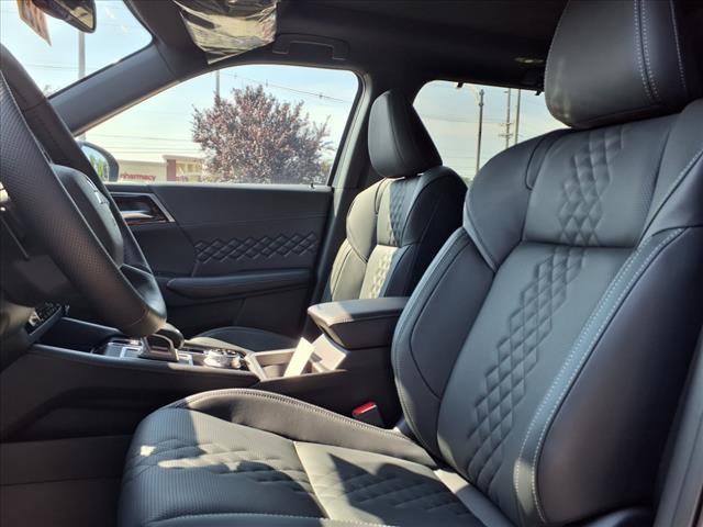 2025 Mitsubishi Outlander PHEV SEL Black Edition