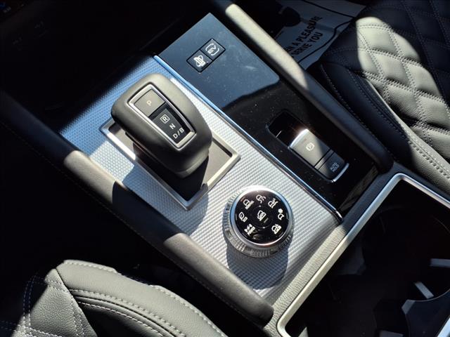 2025 Mitsubishi Outlander PHEV SEL