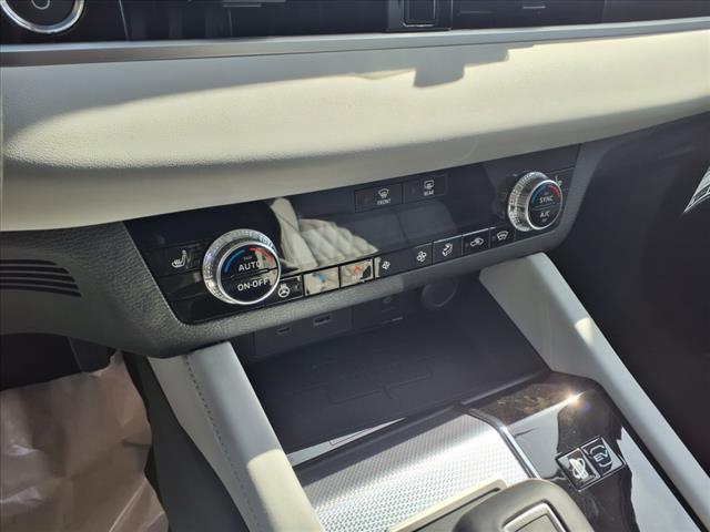 2025 Mitsubishi Outlander PHEV SEL Platinum Edition