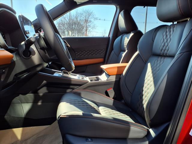 2025 Mitsubishi Outlander PHEV SEL