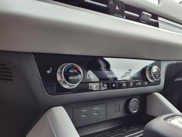 2025 Mitsubishi Outlander SE