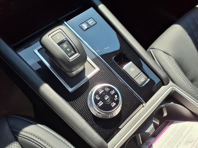 2025 Mitsubishi Outlander PHEV SEL Black Edition