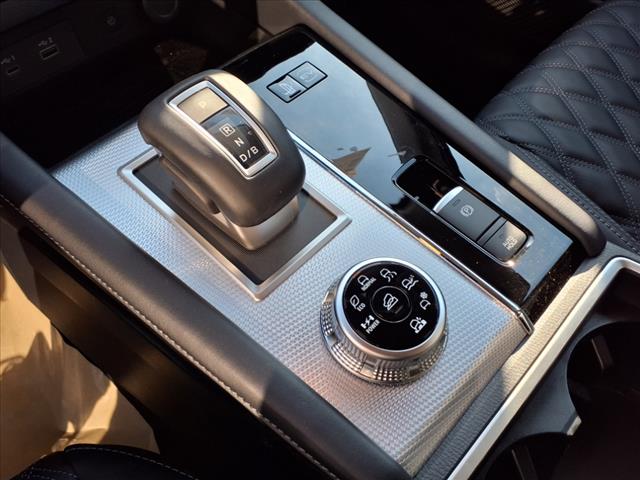 2025 Mitsubishi Outlander PHEV SEL