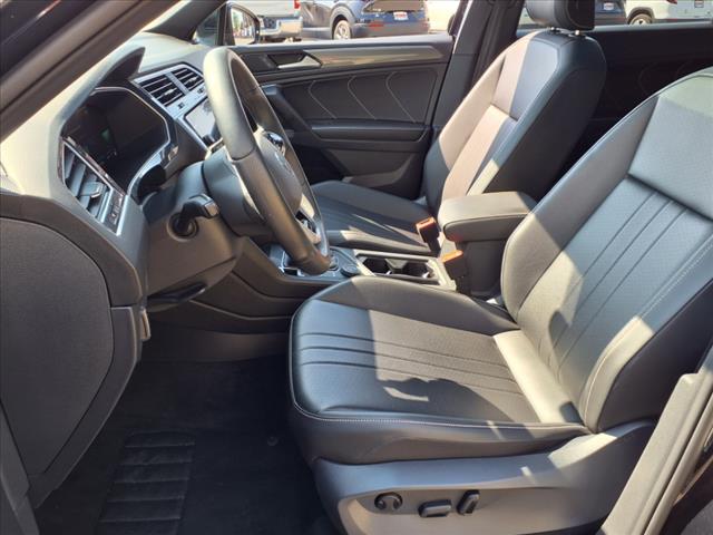 2024 Volkswagen Tiguan 2.0T SE R-Line Black