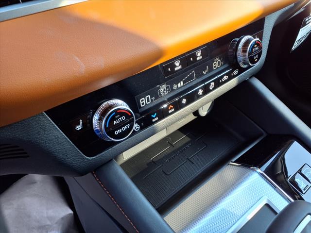 2025 Mitsubishi Outlander PHEV SEL