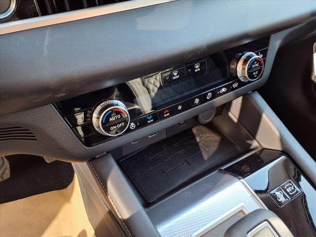 2025 Mitsubishi Outlander PHEV SEL