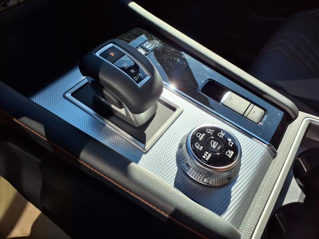 2025 Mitsubishi Outlander PHEV SEL