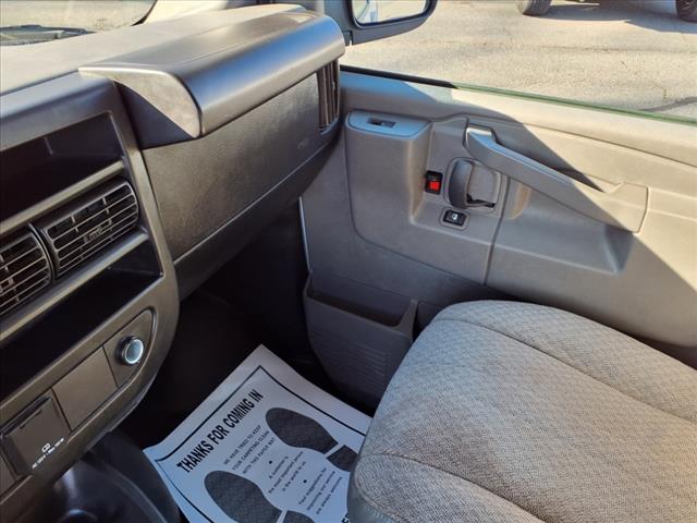 2022 Chevrolet Express LS Passenger