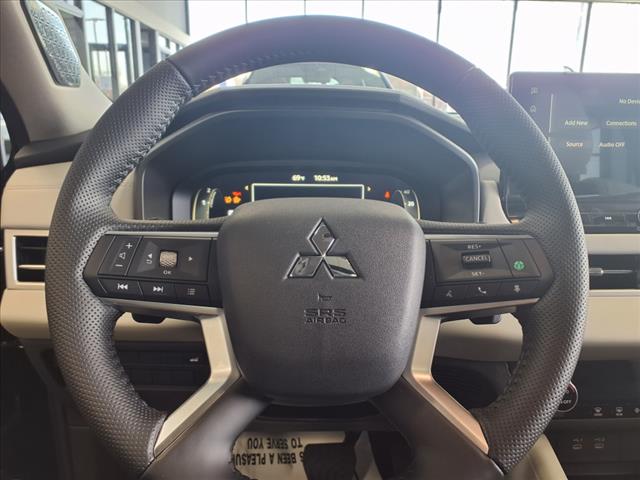 2025 Mitsubishi Outlander SE