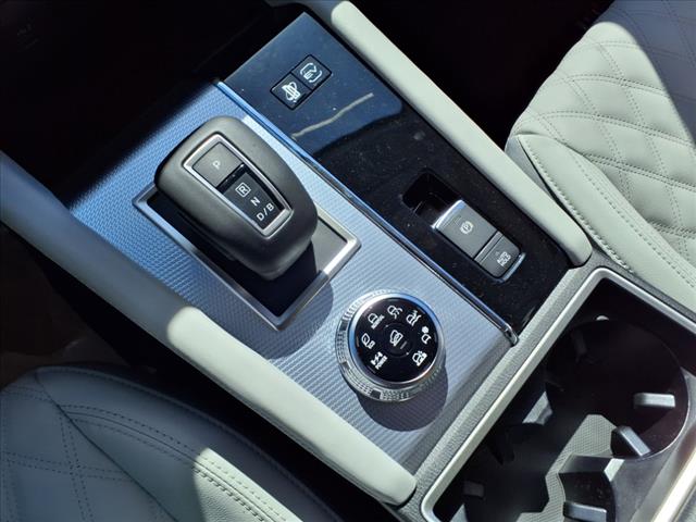 2025 Mitsubishi Outlander PHEV 