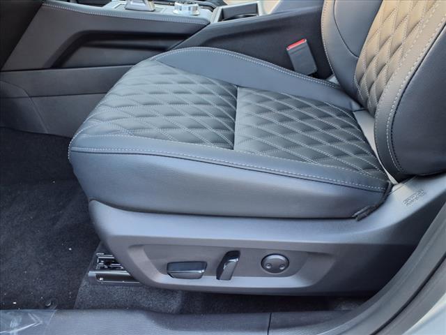 2025 Mitsubishi Outlander PHEV SEL