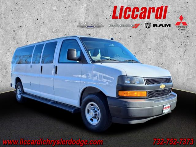 2022 Chevrolet Express LS Passenger