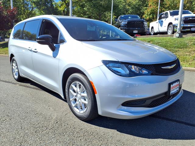2026 Chrysler Voyager LX