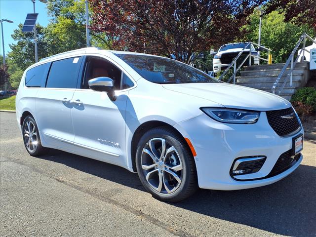 2026 Chrysler Pacifica Pinnacle