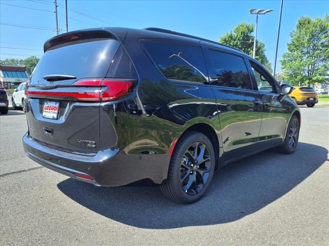 2025 Chrysler Pacifica Limited