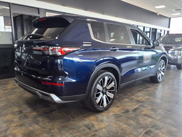 2025 Mitsubishi Outlander SE