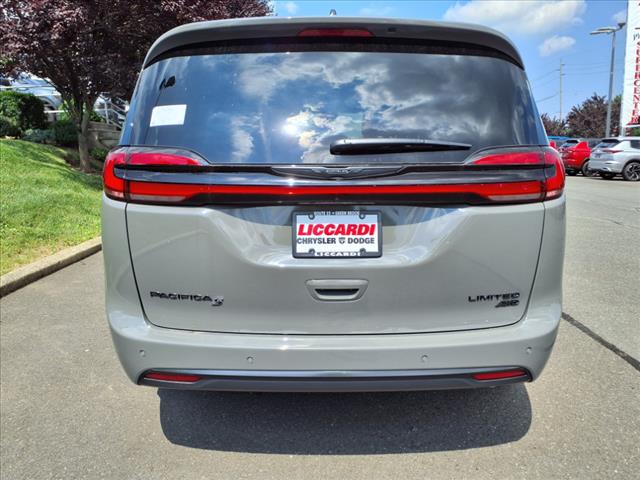 2025 Chrysler Pacifica Limited