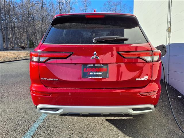 2025 Mitsubishi Outlander PHEV SE