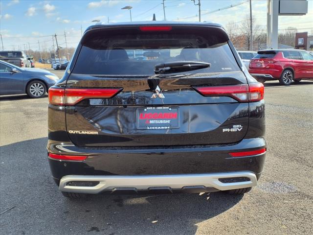 2025 Mitsubishi Outlander PHEV SEL