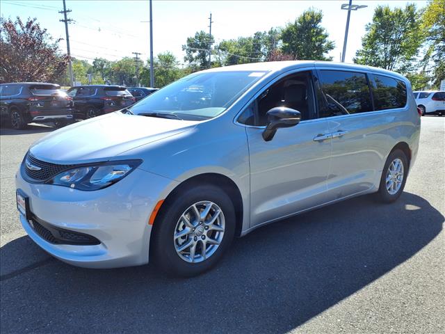 2026 Chrysler Voyager LX