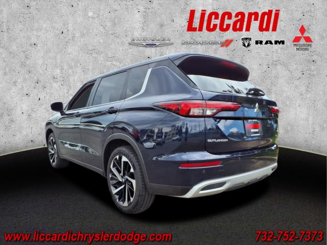 2022 Mitsubishi Outlander 
