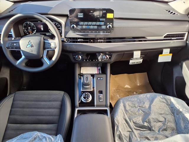 2025 Mitsubishi Outlander PHEV SE